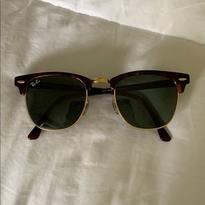 Tortoise Ray-Ban Clubmaster Classic
